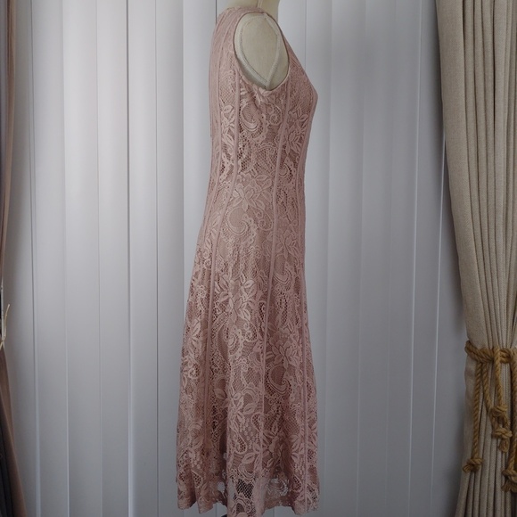 Candalite Women's Sleeveless Lace Maxi Dress. - Picture 4 of 15